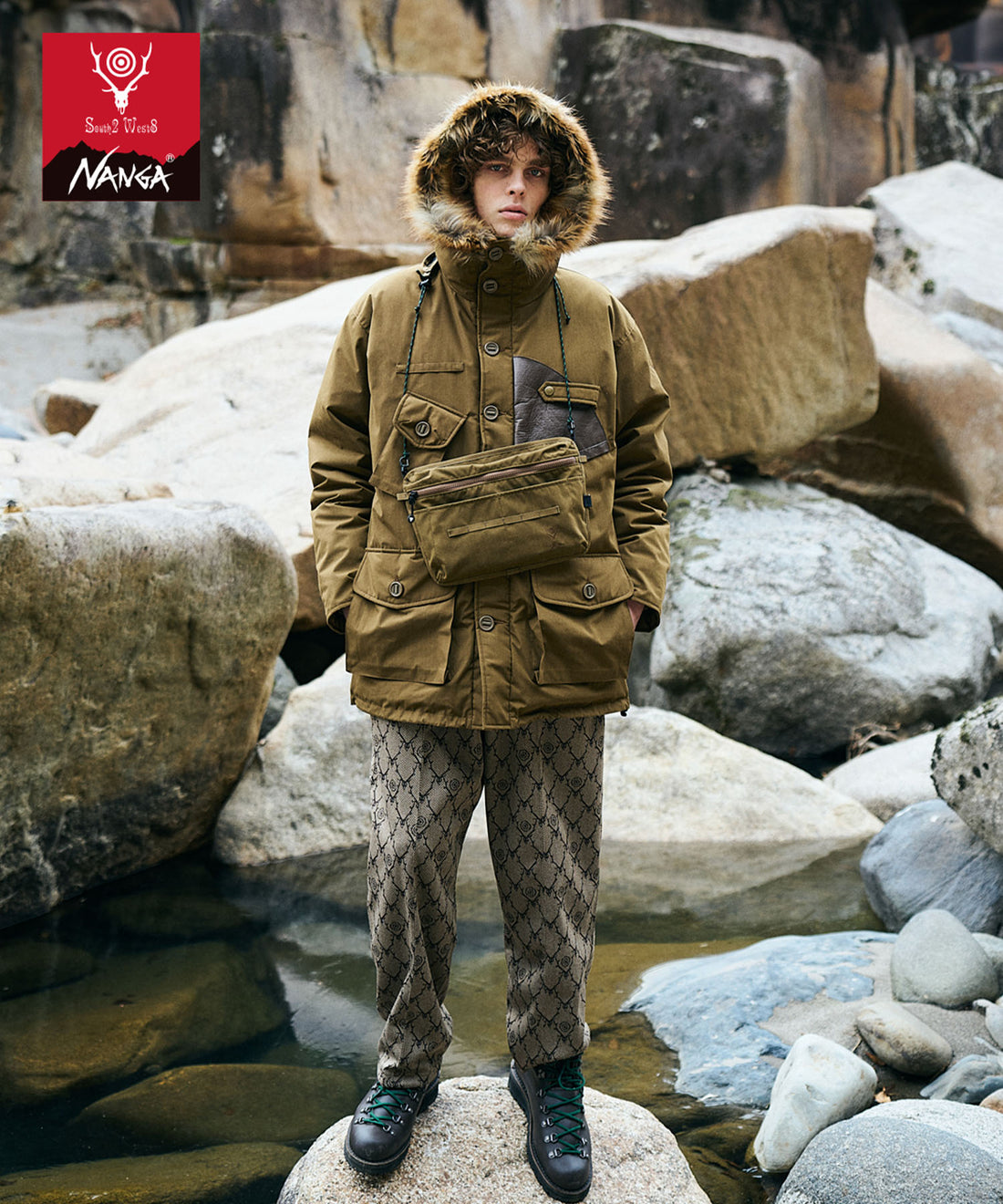 South2 West8 x NANGA サコッシュ