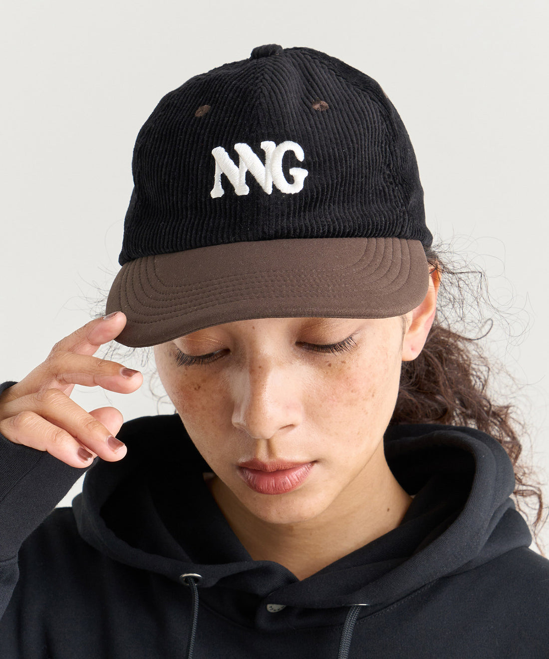コーデュロイ NNGロゴ キャップ