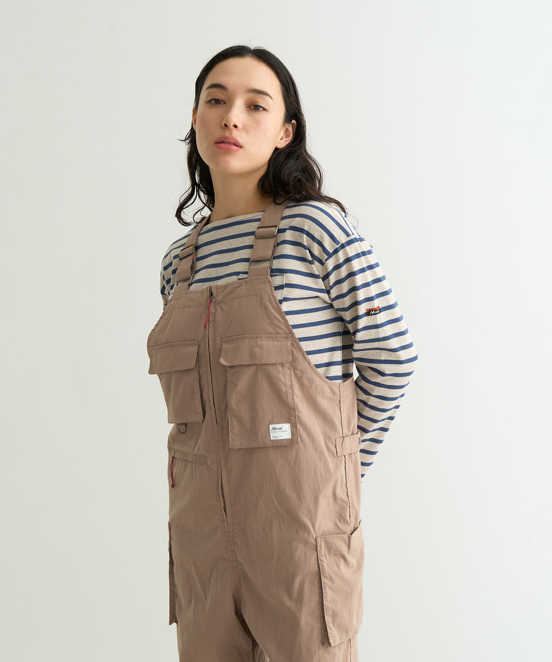 着用モデル(ウィメンズ)身長162センチ 着用サイズ:WMサイズ