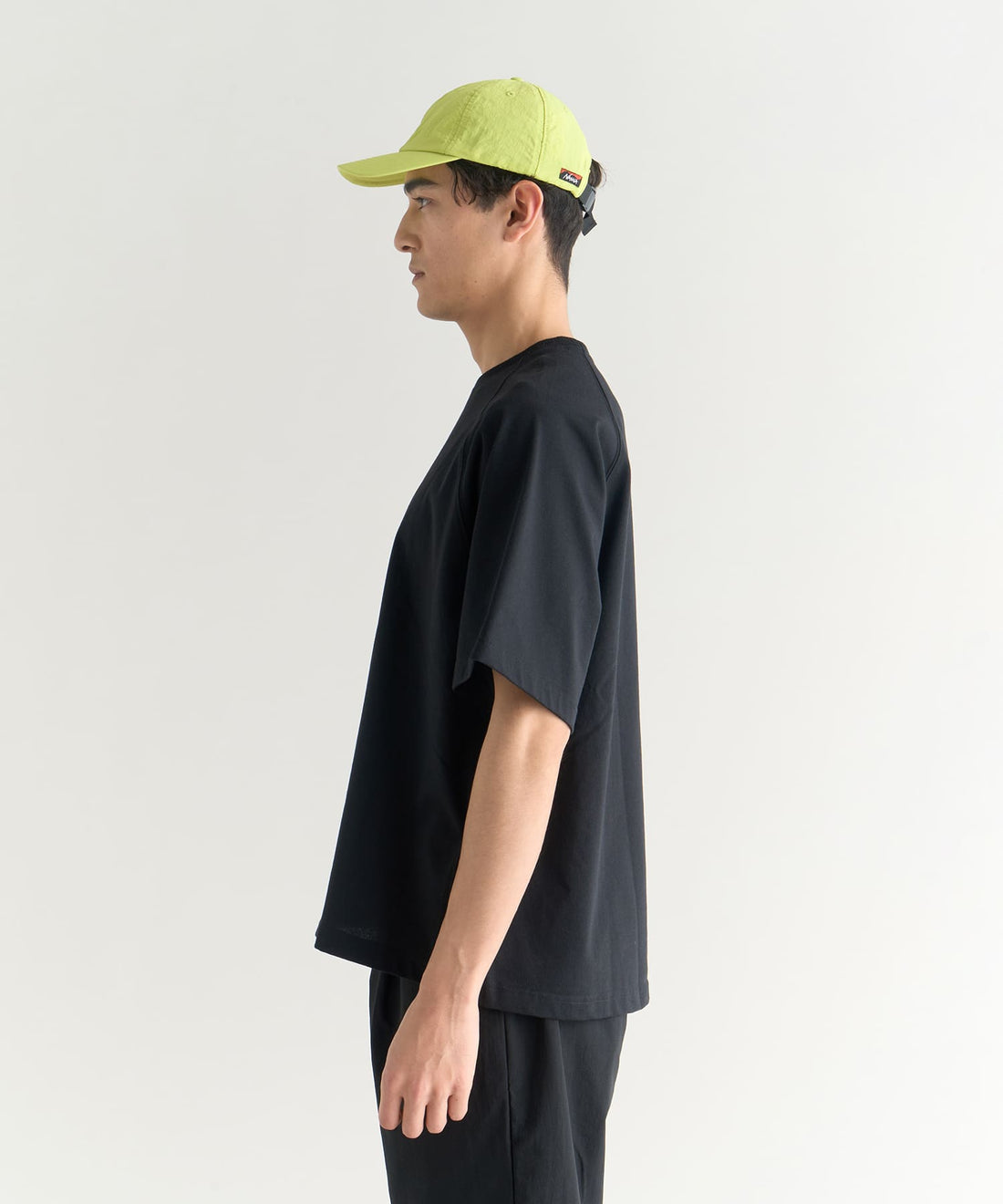 着用モデル(メンズ)身長183センチ 着用サイズ:FREEサイズ