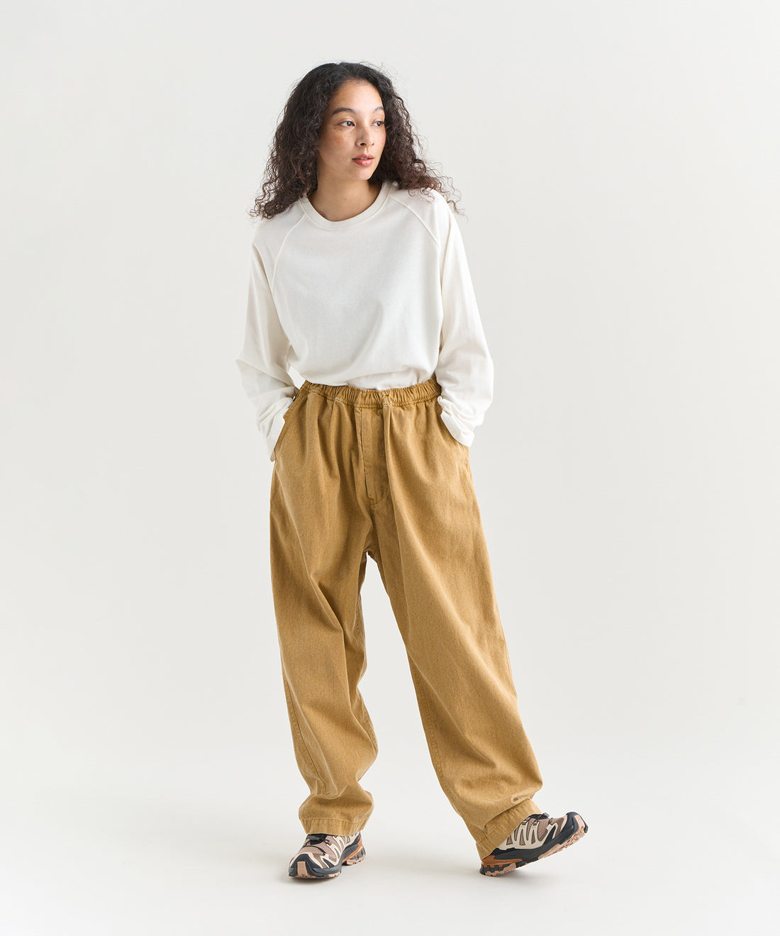 着用モデル： ウィメンズ 166cm ／ 着用サイズ：WM