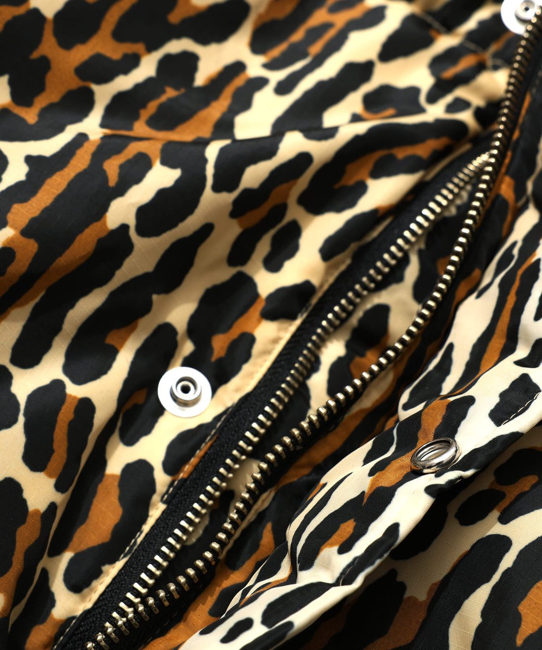 NANGA×WACKO MARIA LEOPARD DOWN JACKET(MEN)