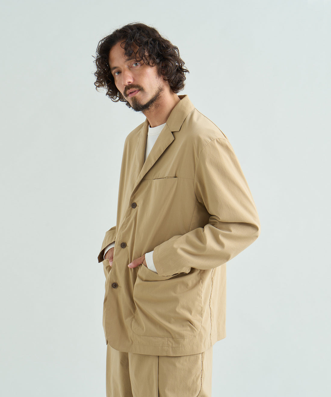 着用モデル：メンズ 181cm ／ 着用サイズ：L