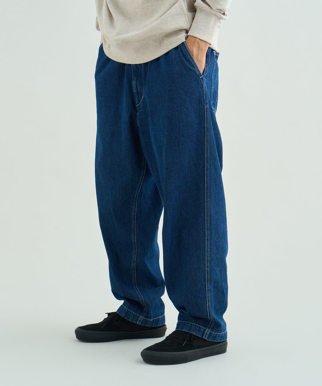 モーティブパンツ
