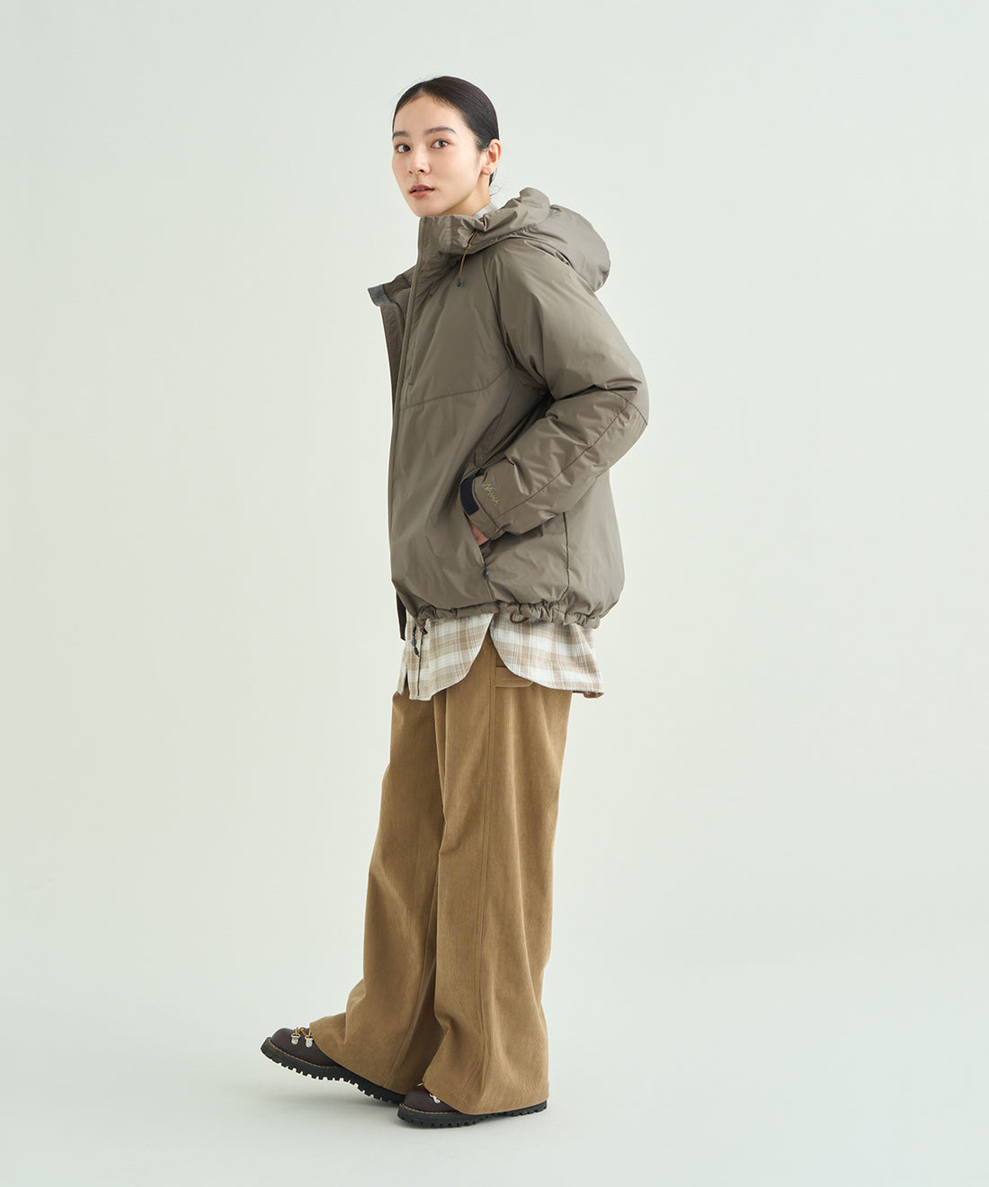 着用モデル：ウィメンズ 168cm ／ 着用サイズ:WMサイズ