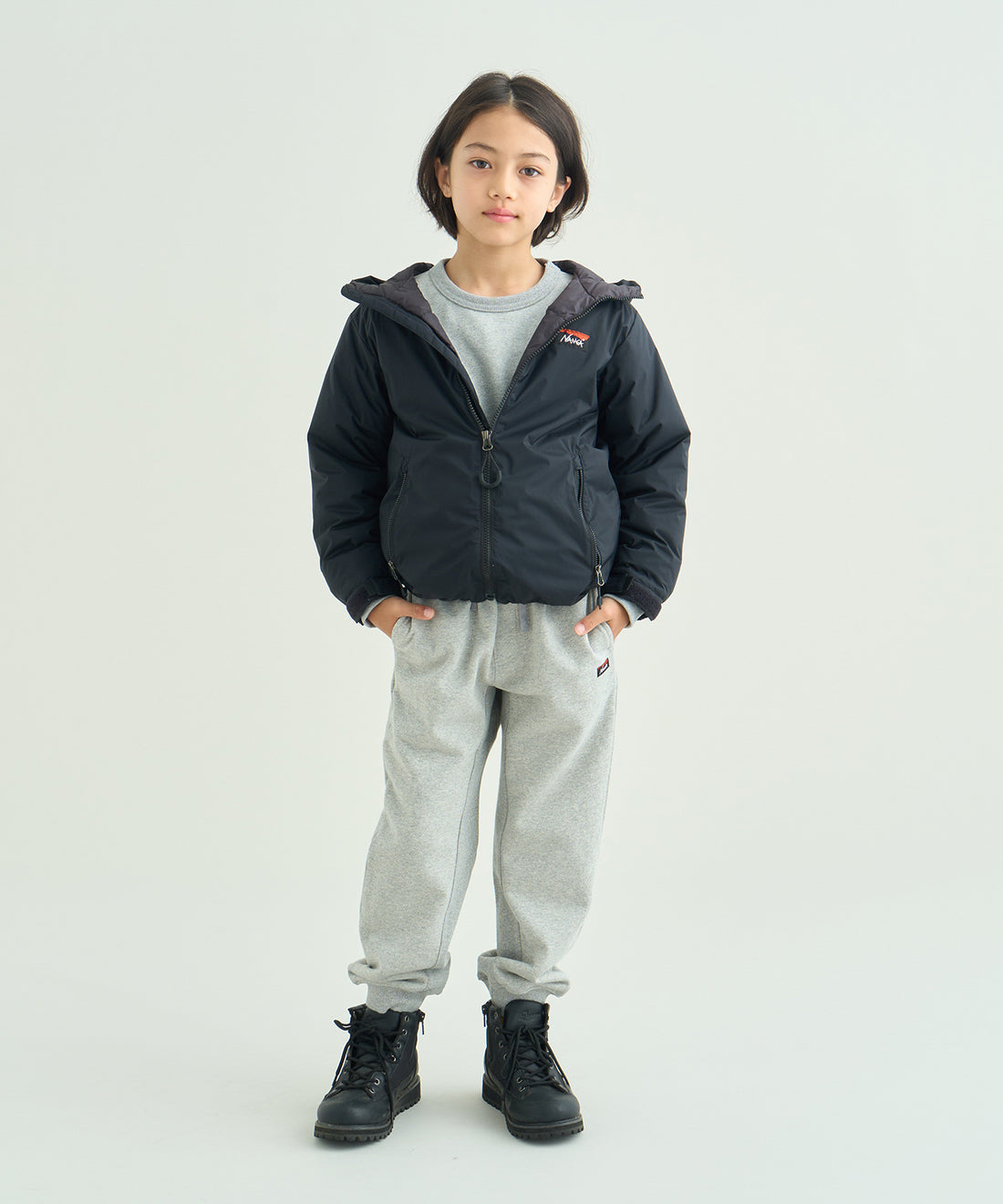 着用モデル：キッズ 121cm ／ 着用サイズ：120