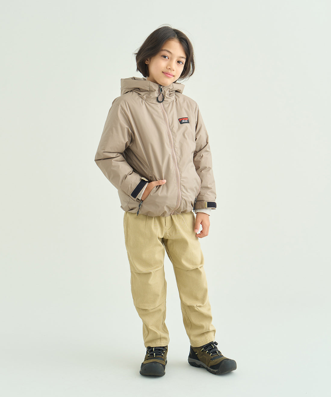 着用モデル：キッズ 121cm ／ 着用サイズ：120