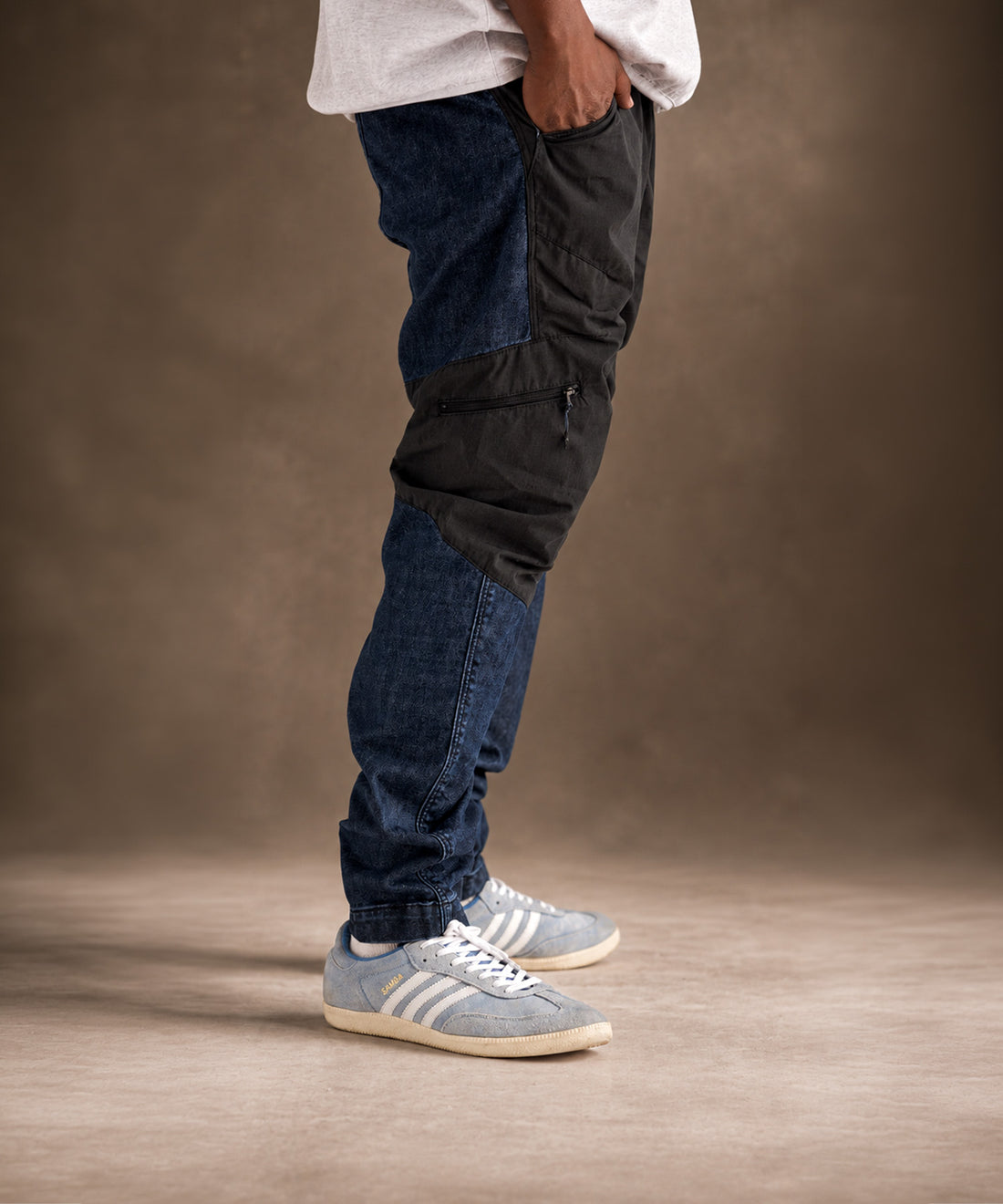 3D TAPERED KNEE ZIP (HK-S138)