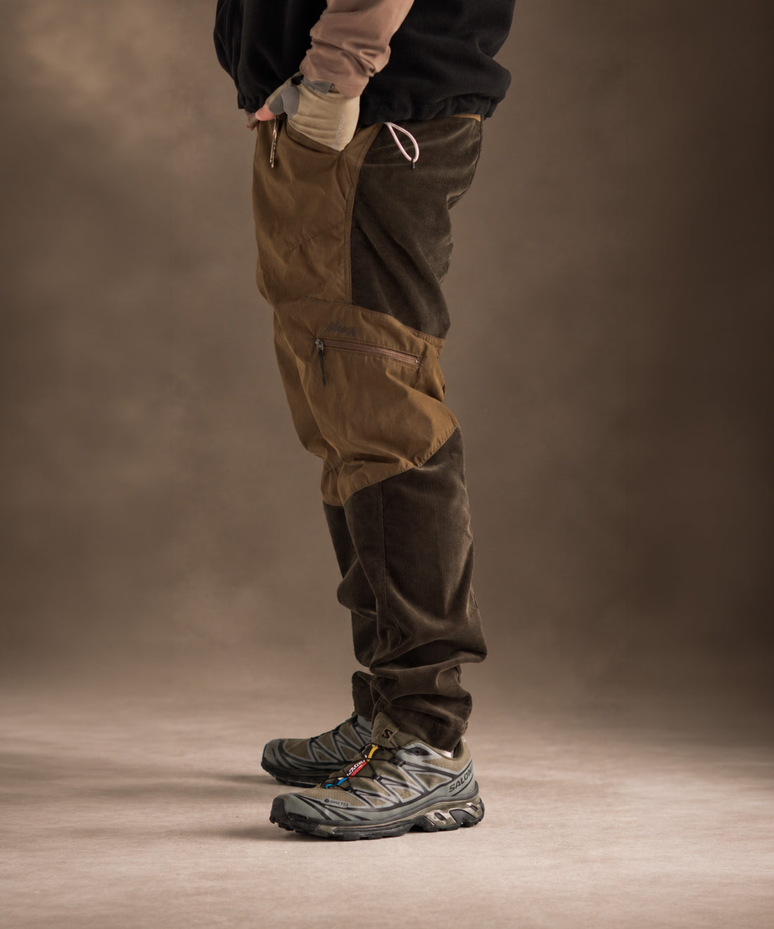 3D TAPERED KNEE ZIP (HK-S138)